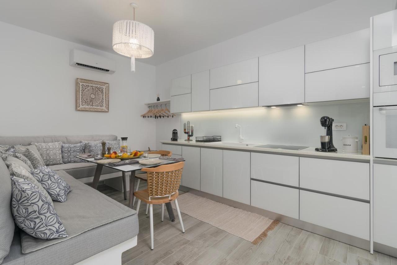 Orama Suites Milos Adamantas  Luaran gambar